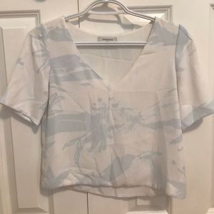 Babaton (Aritzia) white and light blue top